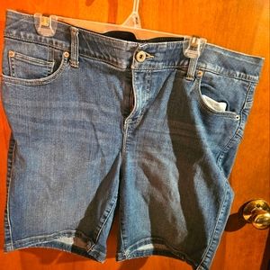 Bombshell Skinny Torrid Shorts